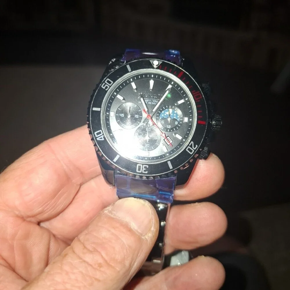 Black Men's Wristwatch with Metal Bracelet - WISHDTIL
